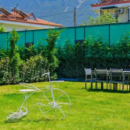 Luxury Close To Shops And Restaurants -large Garden Pool Table And Table Tennis フェティエ