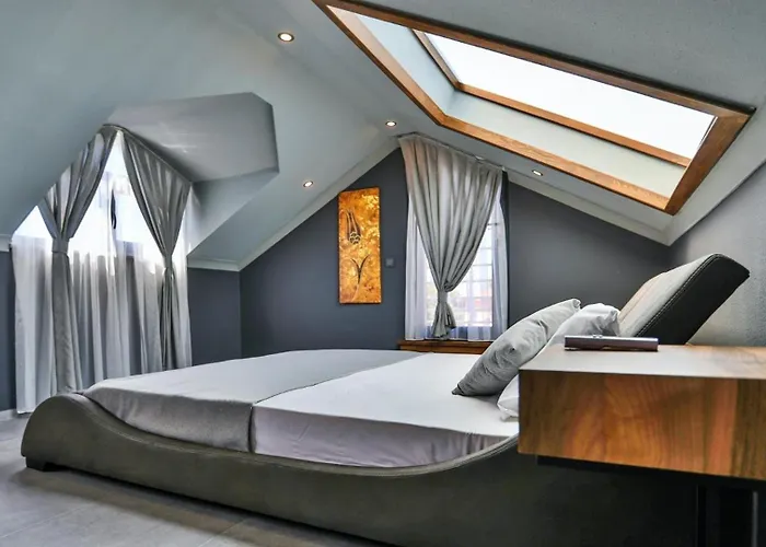 Luxury Close To Shops And Restaurants -large Garden Pool Table And Table Tennis Fethiye