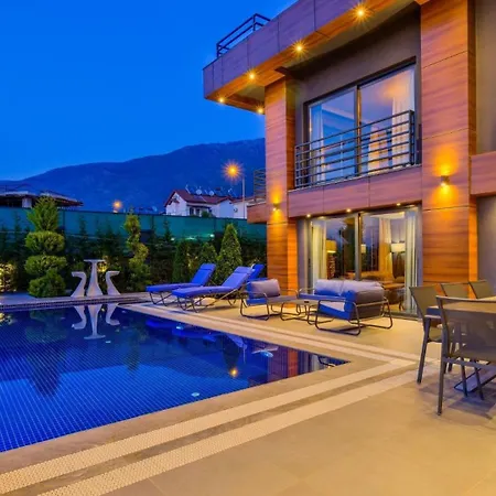 Oludeniz 4 Bedroom 4979 Vilă Fethiye