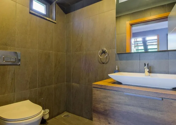 Luxury Close To Shops And Restaurants -large Garden Pool Table And Table Tennis Vilă Fethiye