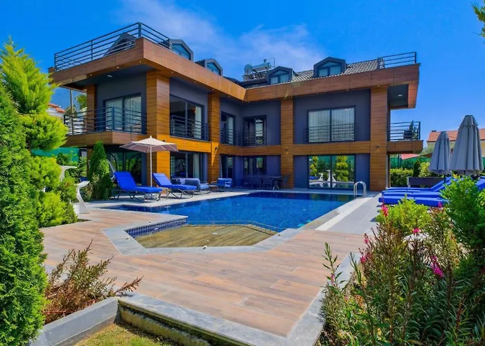 Vila Luxury Close To Shops And Restaurants -large Garden Pool Table And Table Tennis Fethiye