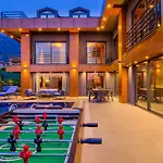 Luxury Close To Shops And Restaurants -large Garden Pool Table And Table Tennis Fethiye