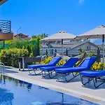 Luxury Close To Shops And Restaurants -large Garden Pool Table And Table Tennis Villa Fethiye