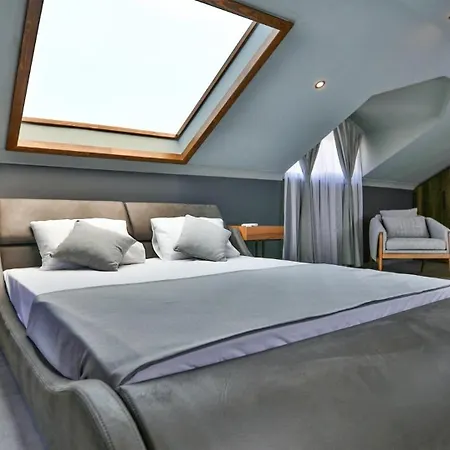 Luxury Close To Shops And Restaurants -large Garden Pool Table And Table Tennis Fethiye