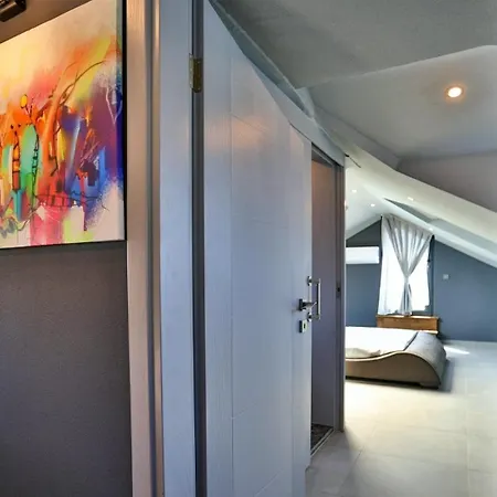 빌라 Luxury Close To Shops And Restaurants -large Garden Pool Table And Table Tennis