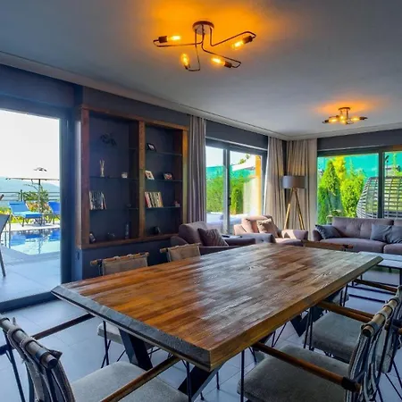 빌라 Luxury Close To Shops And Restaurants -large Garden Pool Table And Table Tennis