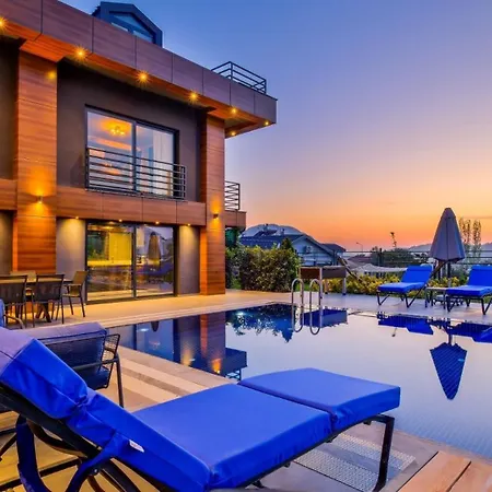 Oludeniz 4 Bedroom 4979 Villa *