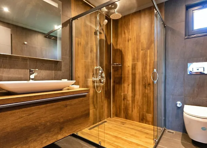 Βίλα Luxury Close To Shops And Restaurants -large Garden Pool Table And Table Tennis Φετιγιέ