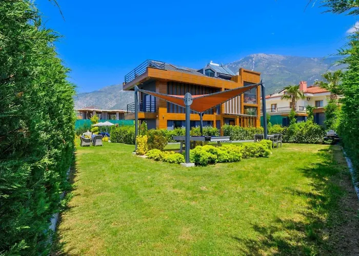 Luxury Close To Shops And Restaurants -large Garden Pool Table And Table Tennis Βίλα *