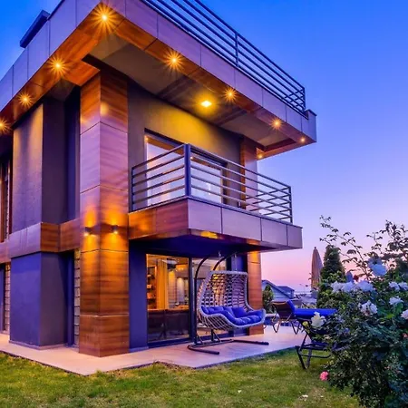 Oludeniz 4 Bedroom 4979 Вилла *
