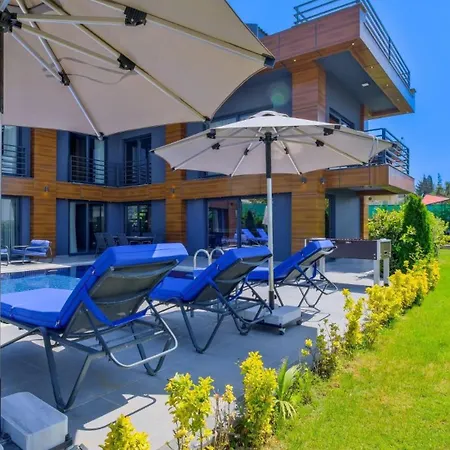 Oludeniz 4 Bedroom 4979 * Фетхие